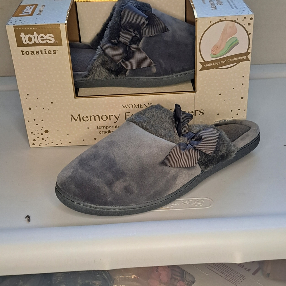 NIB Tote Toasty Memory Foam Slippers - Picture 2 of 6